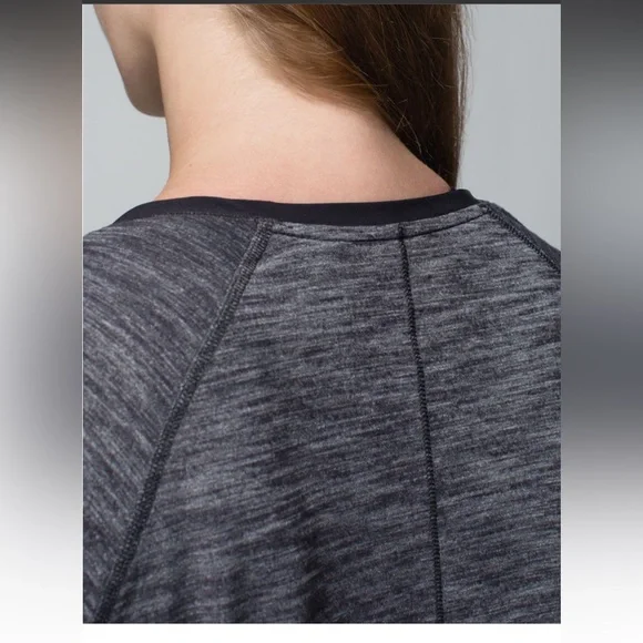 Lululemon Layered Long Sleeve Tee,
Heathered Black/Inky Floral Black Ghost/Black - Picture 4 of 7